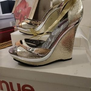 Ladies Shoes